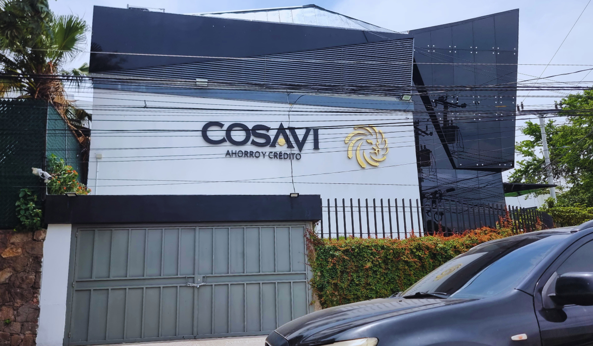 Afectados por fraude en COSAVI exigen acción legal por lavado de dinero